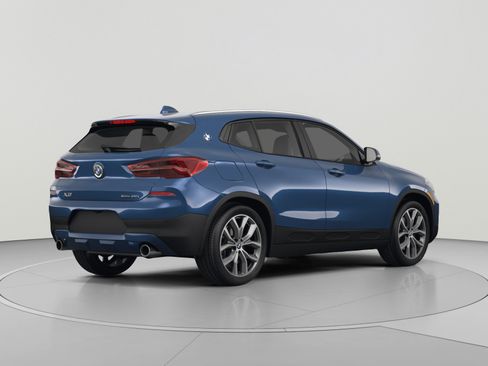 Used 2023 BMW X2 sDrive28i w/ Premium Package 2 FWD image 3