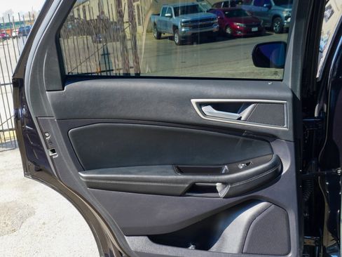 Used 2020 Ford Edge SEL w/ Convenience Package image 13