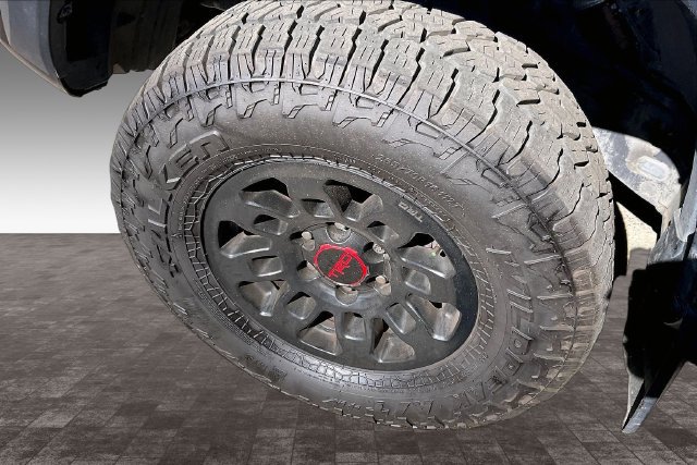 Used 2019 Toyota Tacoma TRD Pro AWD/4WD image 6