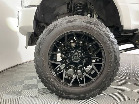 Used 2022 Ford F250 Platinum image 29