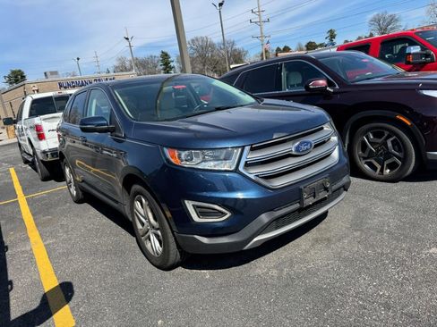 Used 2017 Ford Edge Titanium w/ Equipment Group 301A image 6