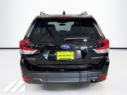 Used 2023 Subaru Forester Premium AWD/4WD image 6