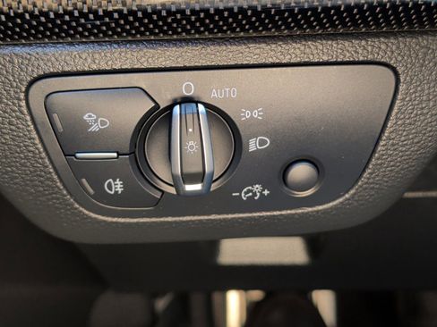 Used 2021 Audi SQ5 Premium Plus image 28