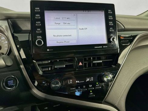 Used 2022 Toyota Camry XSE FWD image 19