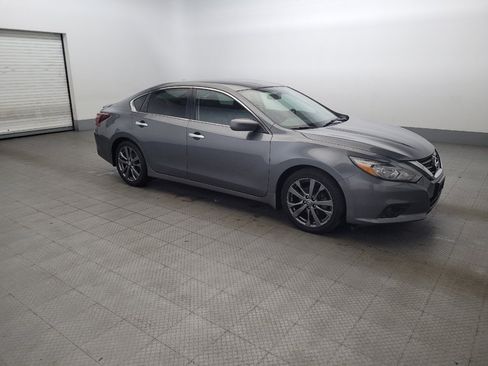 Used 2018 Nissan Altima 2.5 SR w/ SR Special Edition image 11