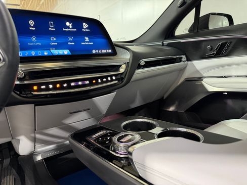 Certified 2024 Cadillac Lyriq Luxury RWD image 23