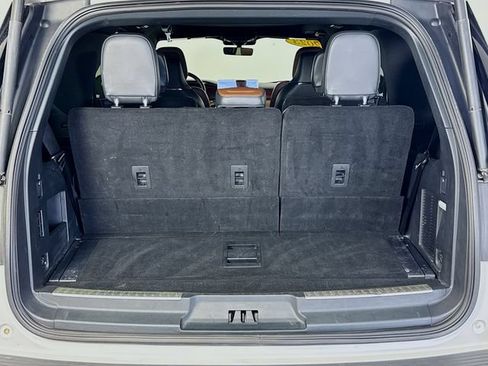 Used 2023 Lincoln Navigator Reserve AWD/4WD image 28