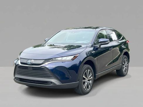 Used 2021 Toyota Venza LE AWD/4WD image 1