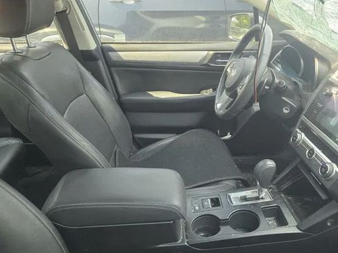 Used 2016 Subaru Legacy 2.5i Premium w/ Popular Package #2 AWD/4WD image 5