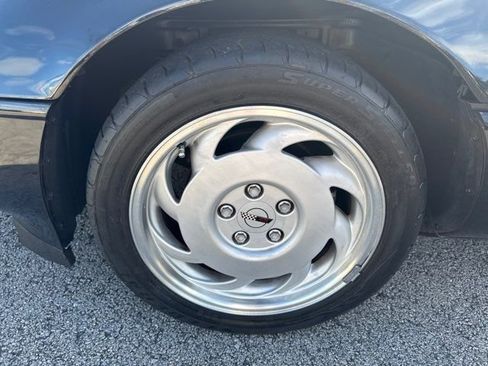 Used 1992 Chevrolet Corvette Convertible image 26