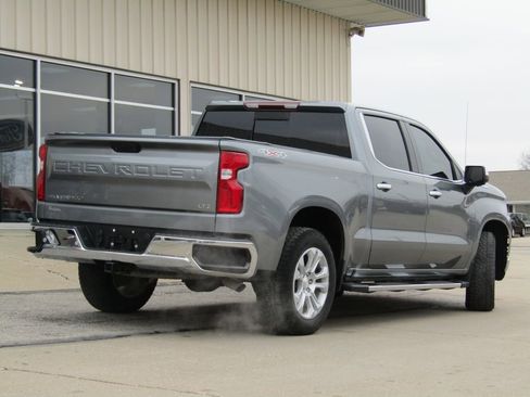 Used 2022 Chevrolet Silverado 1500 LTZ w/ LTZ Premium Package image 3