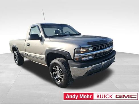Used 2000 Chevrolet Silverado 1500 4x4 Regular Cab w/ Exterior Appearance Pkg image 1