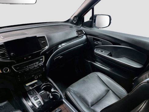 Used 2021 Honda Pilot Black Edition image 25