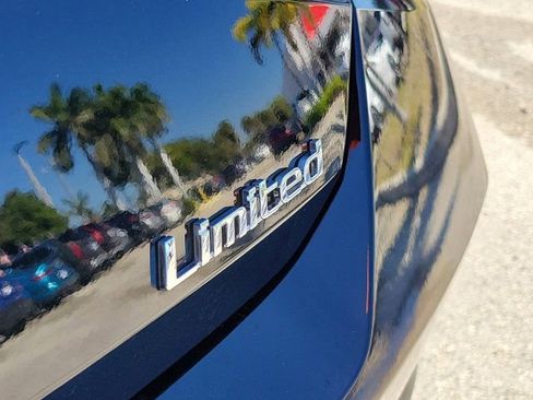 Certified 2023 Hyundai Elantra Limited w/ Cargo Package image 6