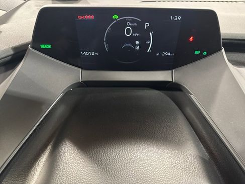 Used 2024 Toyota Prius XLE image 19