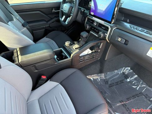 New 2026 Toyota Tacoma TRD Off-Road AWD/4WD image 15