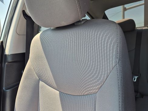 Used 2015 Hyundai Elantra SE FWD image 31