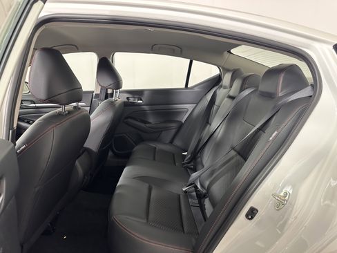 New 2025 Nissan Altima 2.5 SR image 11