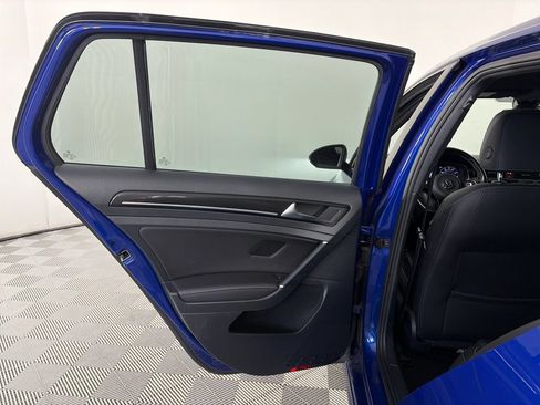 Used 2018 Volkswagen Golf R 4-Door AWD/4WD image 12