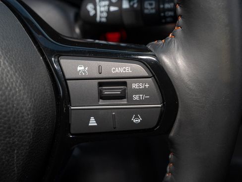 Certified 2024 Honda HR-V Sport image 30