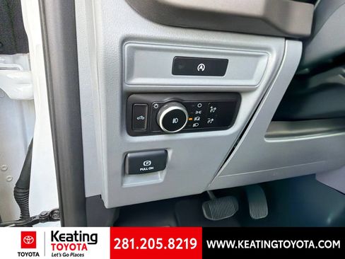 Used 2025 Ford F150 XLT w/ Equipment Group 301A Standard AWD/4WD image 13