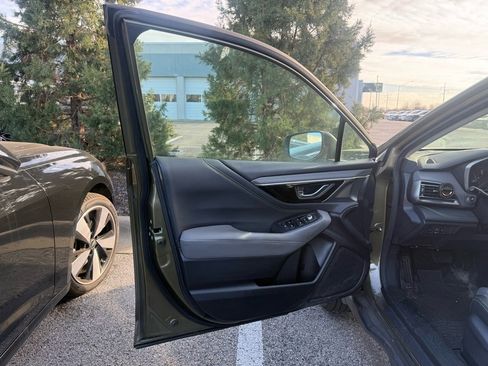 Used 2020 Subaru Outback Onyx Edition XT w/ Popular Package #2 image 8