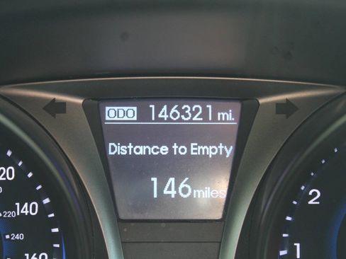 Used 2015 Hyundai Genesis 3.8 RWD image 37