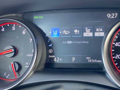 Used 2023 Toyota Camry XSE image 19