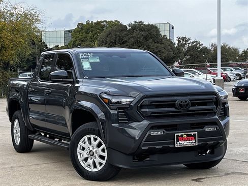 New 2025 Toyota Tacoma SR5 image 2