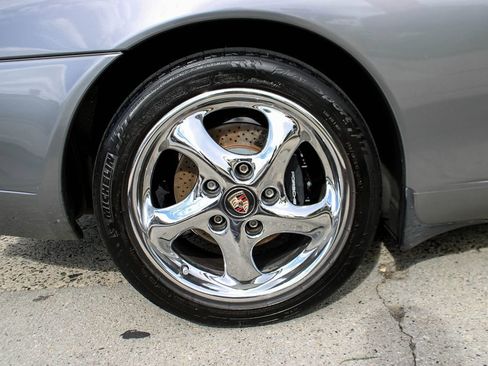 Used 2001 Porsche 911 Cabriolet image 41