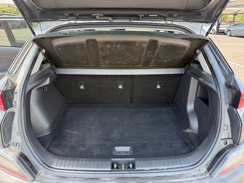 Used 2022 Hyundai Kona SEL FWD image 25