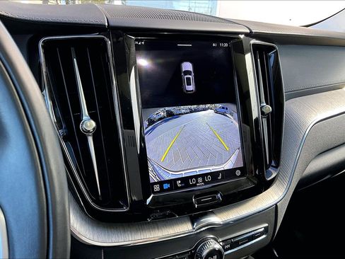 Used 2022 Volvo XC60 T8 Inscription w/ Advanced Package image 21