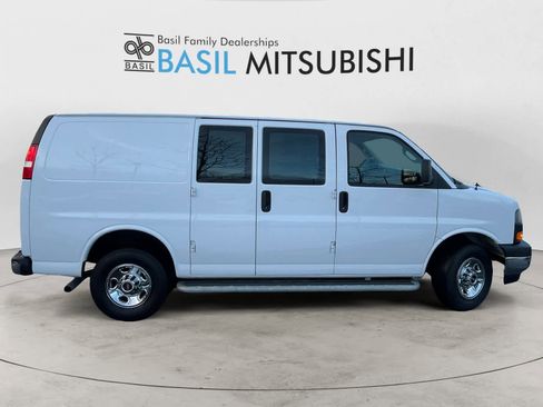 Used 2023 GMC Savana 2500 image 6