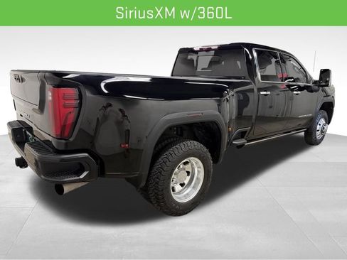 Used 2024 GMC Sierra 3500 Denali Ultimate AWD/4WD image 7