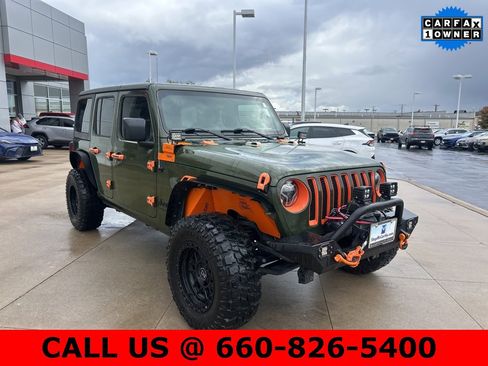 Used 2023 Jeep Wrangler Sport image 4