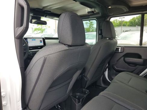 Certified 2024 Jeep Wrangler Unlimited Sport AWD/4WD image 14