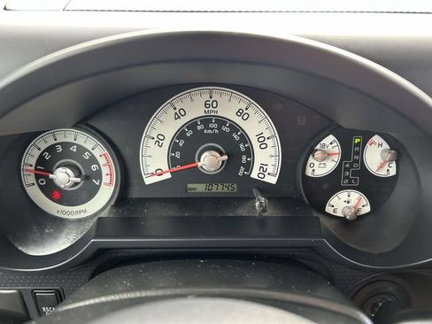 Used 2011 Toyota FJ Cruiser 2WD w/ Convenience Pkg image 22