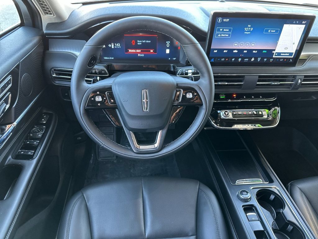 Certified 2025 Lincoln Corsair AWD w/ Equipment Group 101A image 13