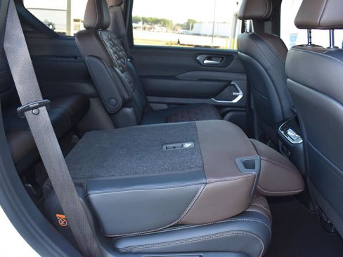 New 2026 Nissan Armada Platinum image 54