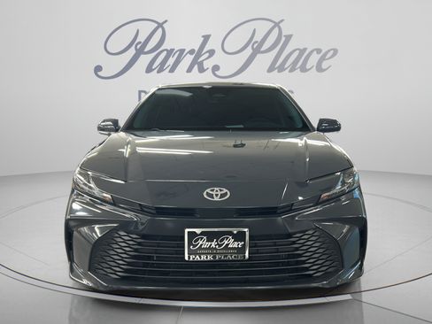 Used 2026 Toyota Camry LE FWD image 8