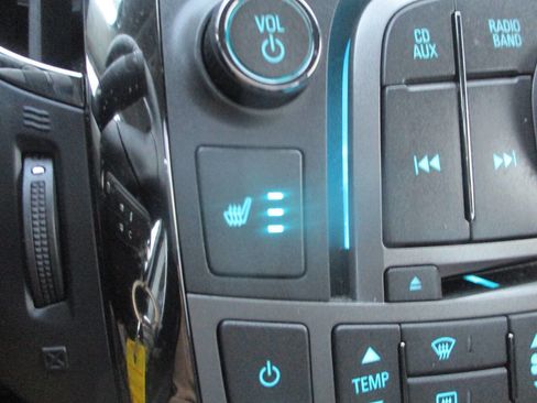 Used 2011 Buick LaCrosse CXL image 10