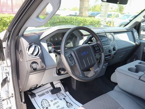 Used 2012 Ford F350 XLT w/ XLT Interior Pkg image 20