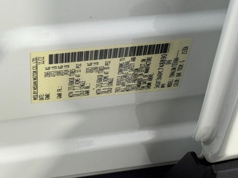 Used 2023 Nissan Rogue SV FWD image 40