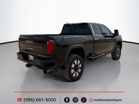 Used 2024 GMC Sierra 2500 Denali w/ Denali Reserve Package AWD/4WD image 8
