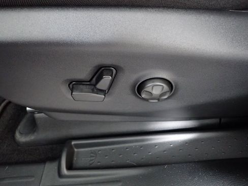 New 2025 Chrysler Pacifica Select image 20