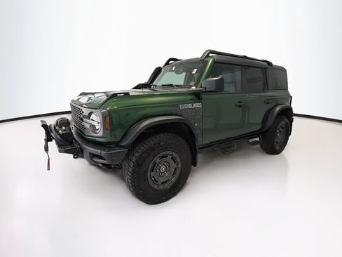 Used 2024 Ford Bronco Everglades AWD/4WD image 3