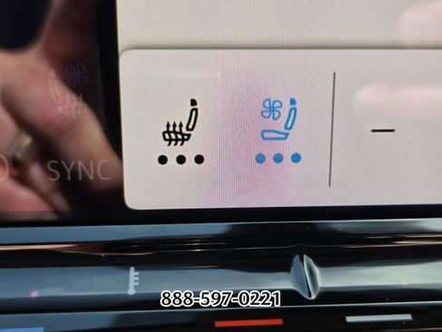 Certified 2026 Volkswagen Atlas SE image 24