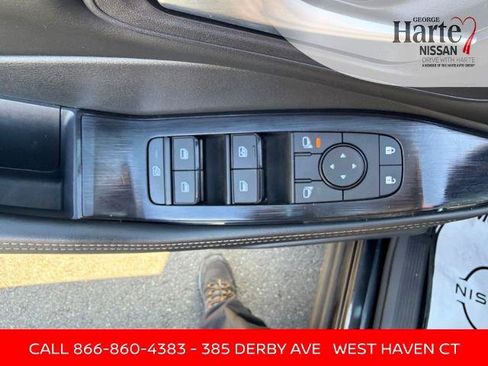 Certified 2024 Nissan Rogue SV w/ SV Premium Package AWD/4WD image 16