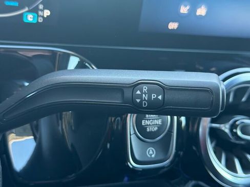 Used 2025 Mercedes-Benz GLA 250 4MATIC image 25