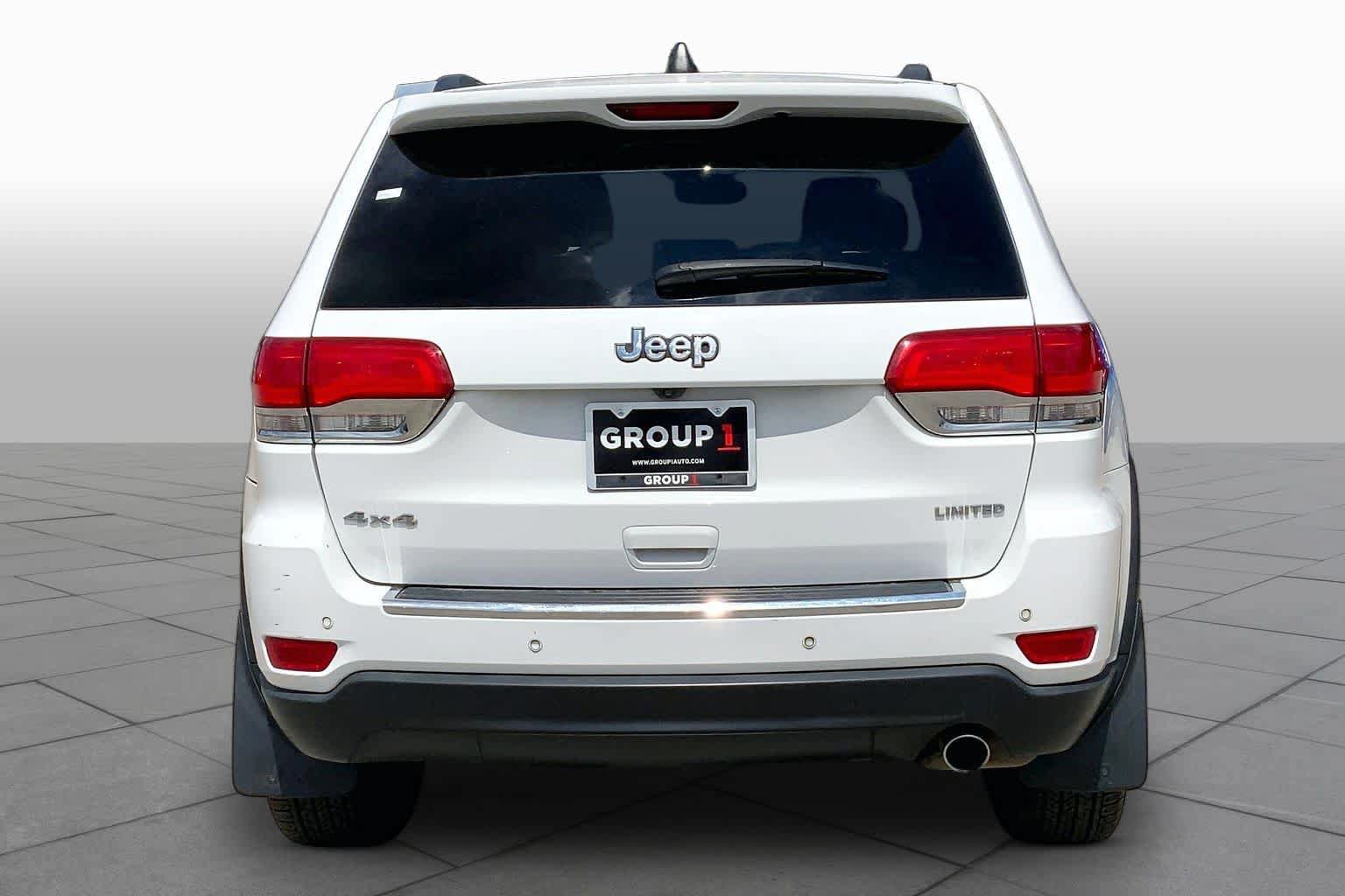 Used 2017 Jeep Grand Cherokee Limited AWD/4WD image 5